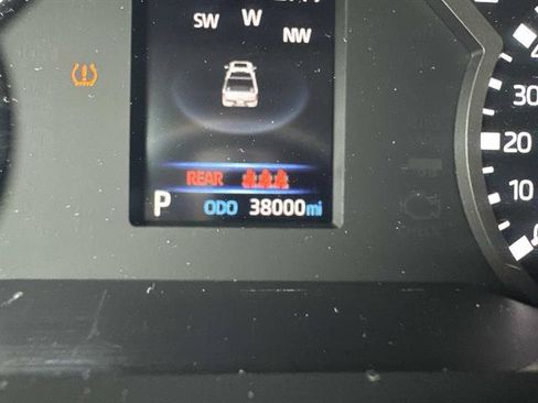 Used 2022 Toyota Tundra SR5 w/ Convenience Package RWD image 39