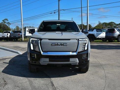 New 2025 GMC Sierra EV Denali image 4