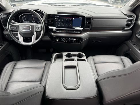 Used 2024 GMC Sierra 1500 SLT image 13