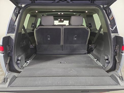 Used 2024 Rivian R1S Adventure image 15