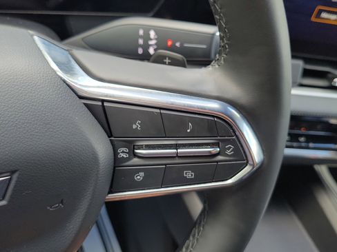 Used 2025 Chevrolet Equinox LT FWD image 22