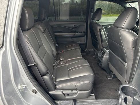 Used 2023 Honda Passport TrailSport image 10