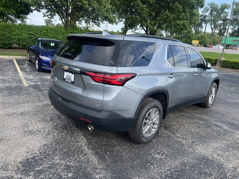 Used 2023 Chevrolet Traverse LT AWD/4WD image 7