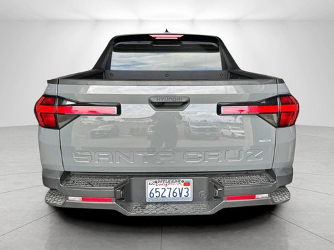 Used 2024 Hyundai Santa Cruz SE AWD/4WD image 5