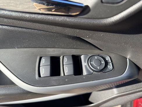 Used 2025 Chevrolet Trax LS w/ LS Convenience Package image 23