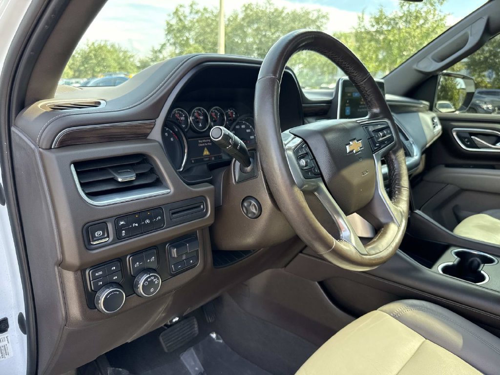 Used 2021 Chevrolet Tahoe LT w/ LT Signature Package AWD/4WD image 25