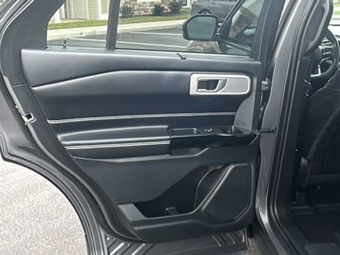 Used 2022 Ford Explorer ST w/ Equipment Group 401A image 22