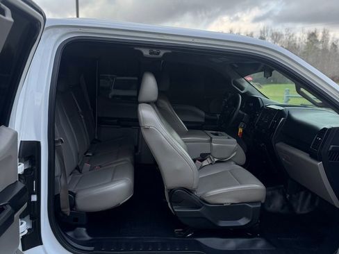 Used 2017 Ford F150 XL w/ Equipment Group 101A Mid image 13