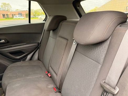 Used 2020 Chevrolet Trax LS w/ Tint and Cruise Package FWD image 18