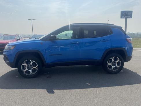 Used 2022 Jeep Compass Trailhawk w/ Trailhawk Convenience Group AWD/4WD image 7
