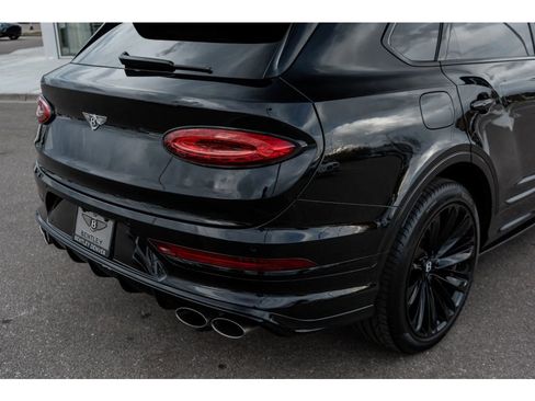 Used 2023 Bentley Bentayga Speed image 13