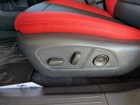 New 2026 Chevrolet Equinox EV RS image 11