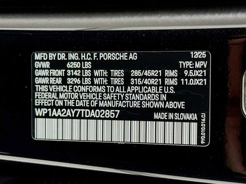 New 2026 Porsche Cayenne image 33