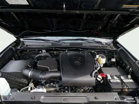 Used 2023 Toyota Tacoma Limited w/ Nightshade Package AWD/4WD image 11