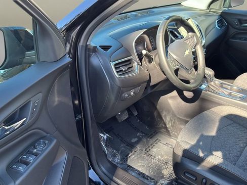 Used 2023 Chevrolet Equinox LT image 14