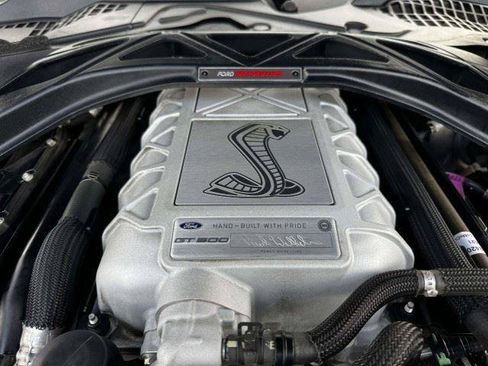 Used 2021 Ford Mustang Shelby GT500 w/ Carbon Fiber Track Pack RWD image 59