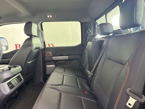 Certified 2025 Ford F250 Lariat w/ Black Appearance Package image 13