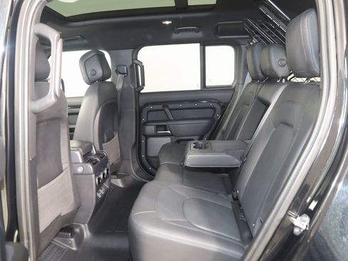Used 2023 Land Rover Defender 110 V8 image 47