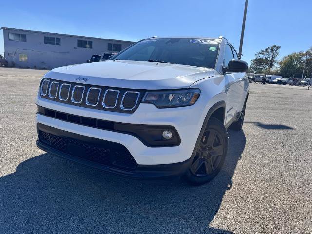 Used 2022 Jeep Compass Latitude FWD image 1