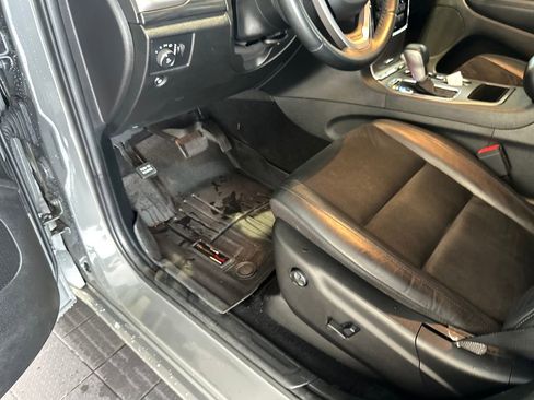 Used 2020 Jeep Grand Cherokee Altitude AWD/4WD image 19