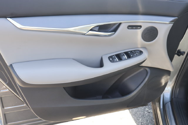 Used 2023 INFINITI QX50 Luxe FWD image 12