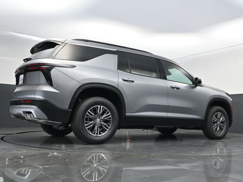 New 2026 Chevrolet Traverse LT w/ Driver Confidence Package FWD image 46