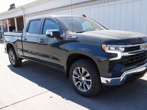 New 2026 Chevrolet Silverado 1500 LT w/ Z71 Off-Road Package AWD/4WD image 2