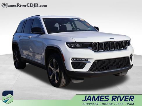 Used 2022 Jeep Grand Cherokee Limited 4xe AWD/4WD image 13