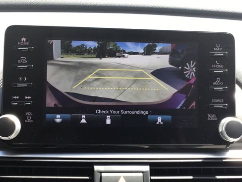 Used 2022 Honda Accord Touring image 21