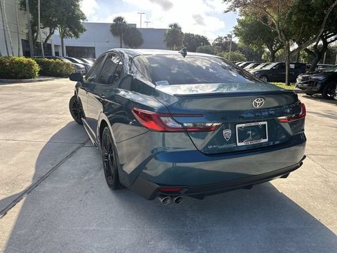 Used 2025 Toyota Camry SE FWD image 12
