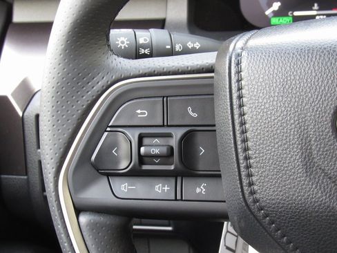 Certified 2025 Toyota 4Runner TRD Off-Road Premium image 27