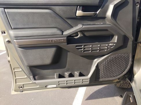 Certified 2025 Toyota Tacoma TRD Off-Road w/ TRD Off Road Premium Package image 14