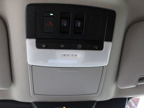 Used 2024 Nissan Pathfinder Platinum FWD image 30