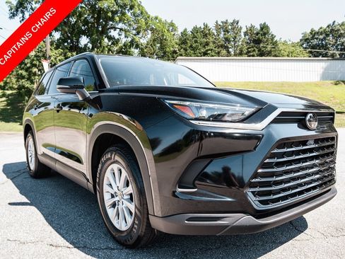 Certified 2025 Toyota Grand Highlander FWD image 10