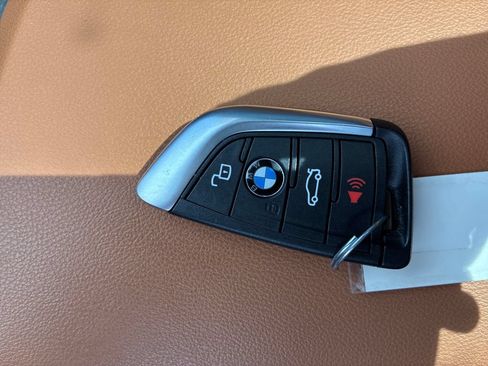 Used 2022 BMW 330i xDrive Sedan w/ Premium Package AWD/4WD image 36