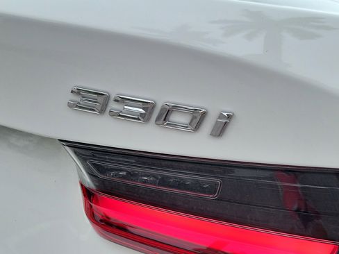 Certified 2024 BMW 330i Sedan w/ Convenience Package RWD image 5