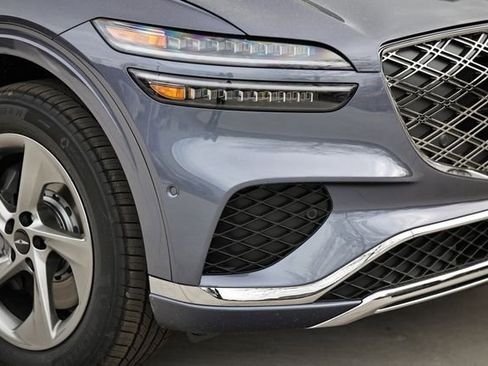 New 2026 Genesis GV70 2.5T Advanced image 2