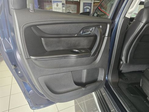 Used 2016 Chevrolet Traverse LT image 10