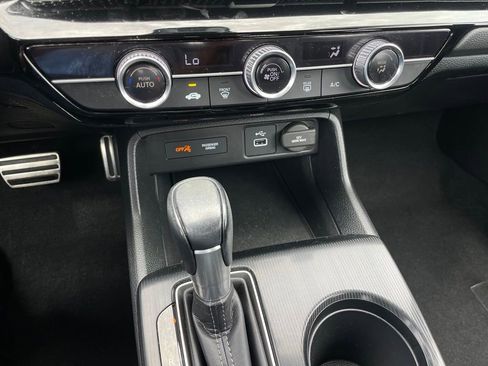 Used 2023 Honda Civic Sport image 18