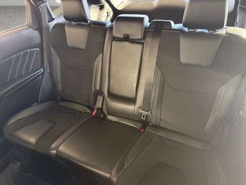 Used 2023 Ford Edge ST image 22