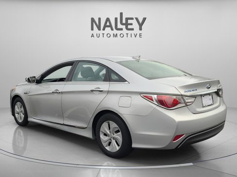 Used 2013 Hyundai Sonata Hybrid image 3