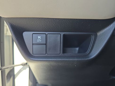 Certified 2024 Honda HR-V LX image 20