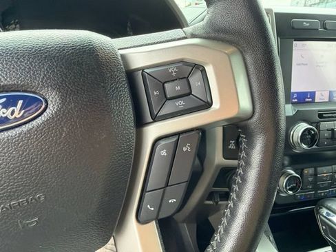 Used 2020 Ford F150 Lariat w/ Equipment Group 502A Luxury AWD/4WD image 18