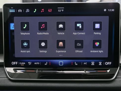 New 2026 Volkswagen Tiguan SE image 19