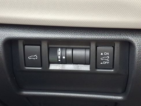 Used 2025 Subaru Forester Limited AWD/4WD image 24