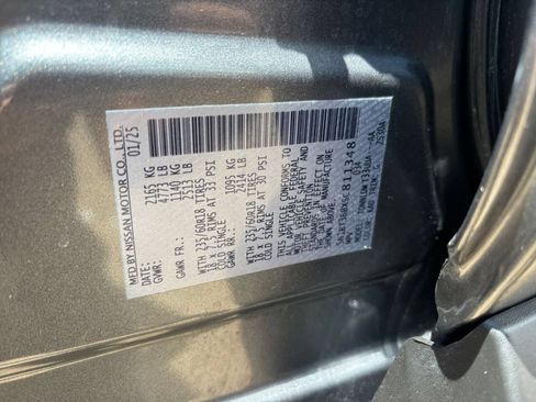 Used 2025 Nissan Rogue SV AWD/4WD image 31