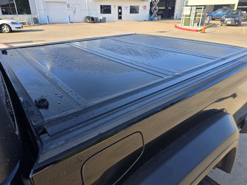 Used 2020 Jeep Gladiator Sport w/ Quick Order Package 24S image 9