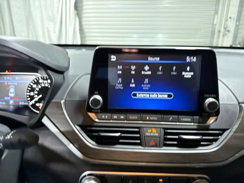 Used 2025 Nissan Altima 2.5 SV FWD image 26