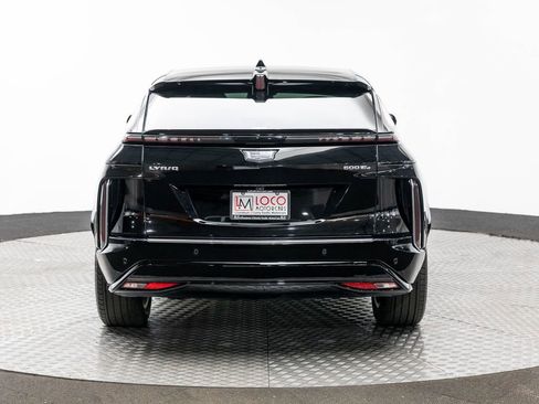 Used 2024 Cadillac Lyriq Luxury image 6