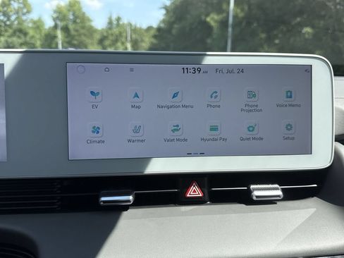 Used 2024 Hyundai Ioniq 5 SEL RWD image 19
